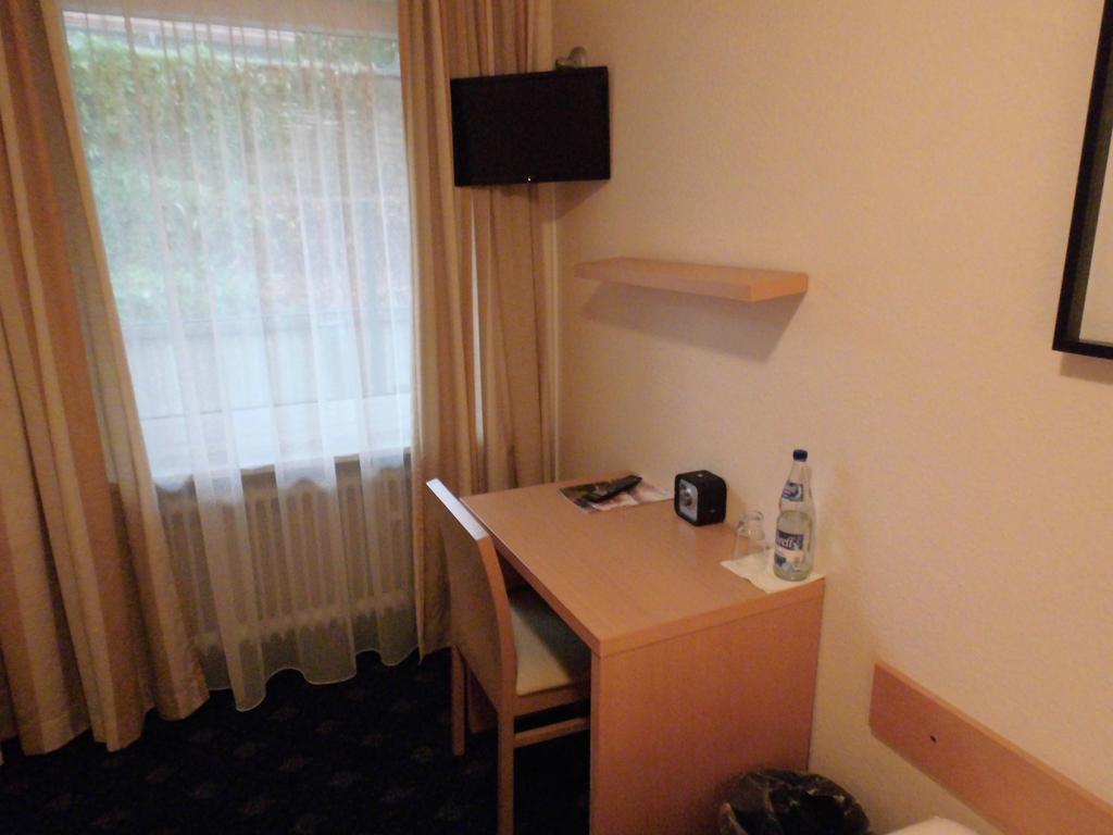 באד בנטהיים Hotel Oelen & Holgers Brasserie Und Lounge חדר תמונה
